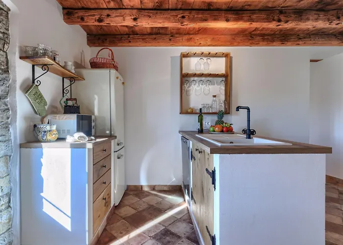 Marla By Interhome Vikendica Livade