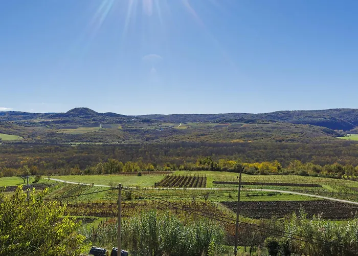 Marla By Interhome Vakantiehuis Livade