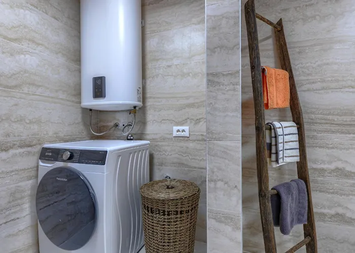 Marla By Interhome Vakantiehuis Livade