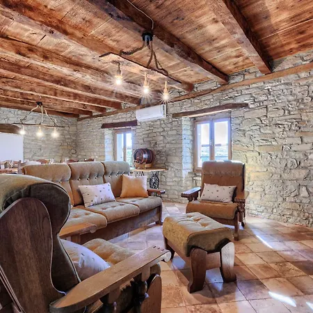 Marla By Interhome Livade