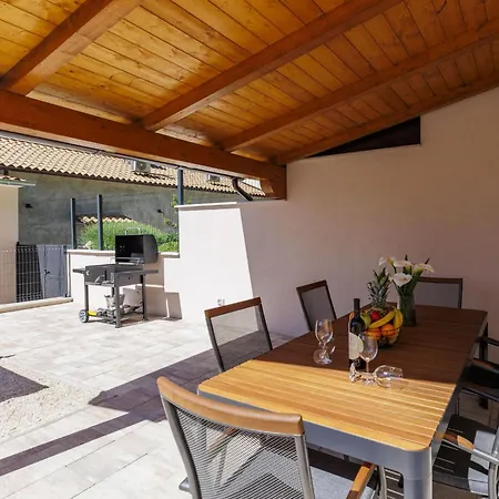 Marla By Interhome * Livade